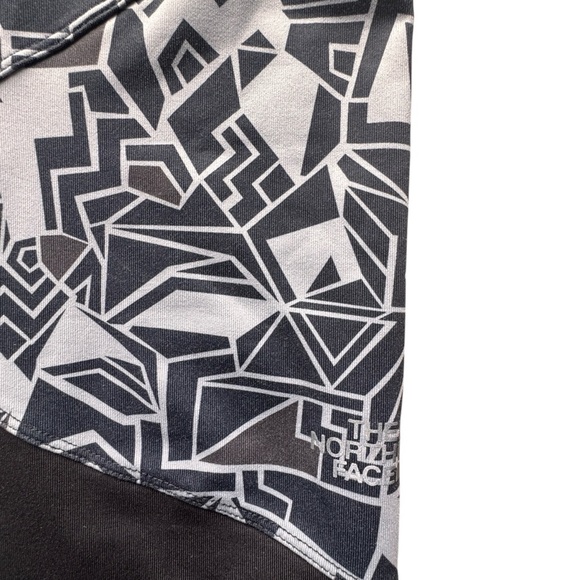 The North Face Women’s Leggings Large Gray Black Geo Motus Tight III FlashDry - Picture 6 of 10